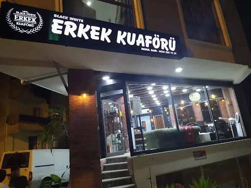 Black White Erkek Kuaförü 3