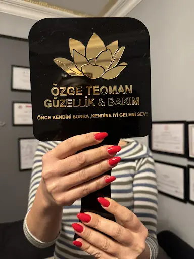 ÖZGE TEOMAN GÜZELLİK 4