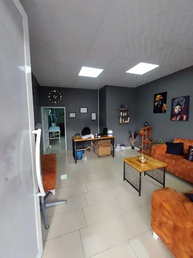 SAREM GÜZELLİK MERKEZİ 3