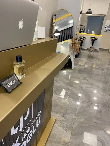 Ufuk Gazioğlu Hair Studio 4