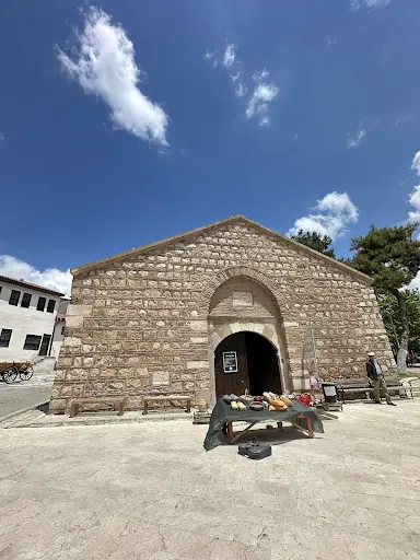 Mihal Bey Hanı (Taşhan)