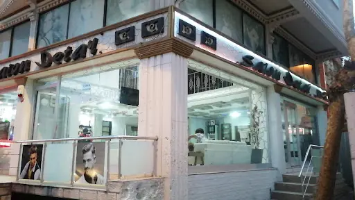 HAIR WORLD BAY/BAYAN