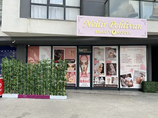 Nehir Pehlivan Güzellik Salonu – Gelin Kuaförü, İstanbul (3. fotoğraf)
