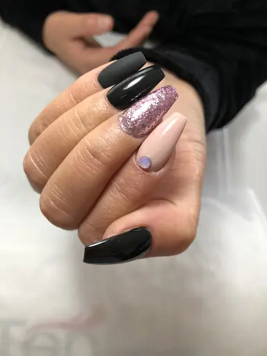 Cansu Sarı Güzellik Merkezi 4