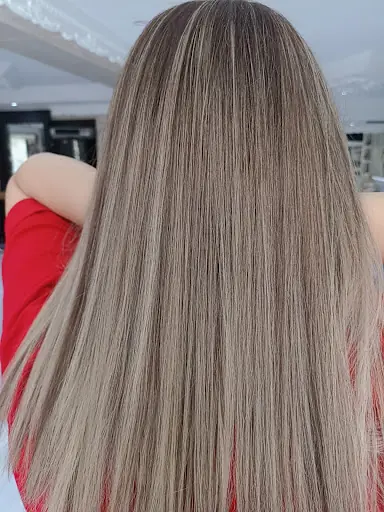 Saloon Pırlanta Bayan Kuaförü