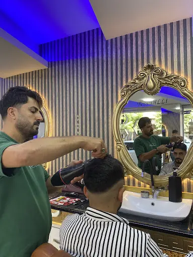 Salon Dilli 2