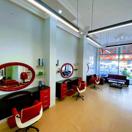 Salon Esse Bayan Kuaförü Mikro Kaynak Ve Ombre Merkezi
