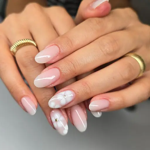 Emsar Beauty – Tırnak / Nail Studio, İstanbul (2. fotoğraf)
