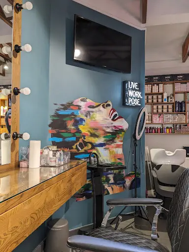 Pose Hair Point - Kadıköy Moda Kadın Kuaförü 2
