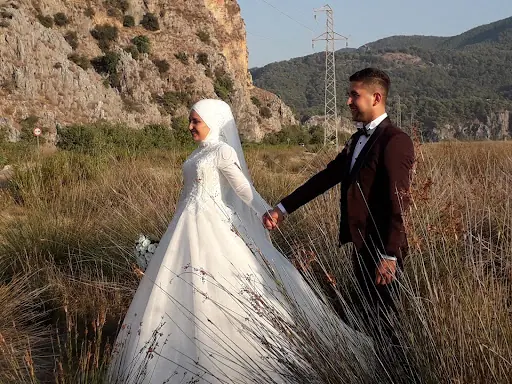 Nisanur Muğla Gelinlik, Nişanlık, Kaftan, Gelin Başı, Güzellik Salonu 4