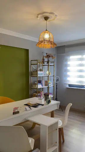 Psikolog İrem Karakaya Çam - Aile Danışmanlığı Merkezi 3