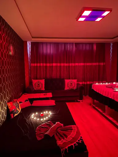 Alora Masaj Salonu 4