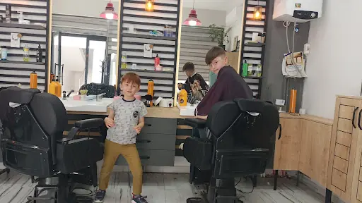 Salon YS 3
