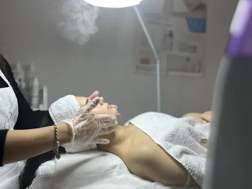Eva Rise Beauty 3