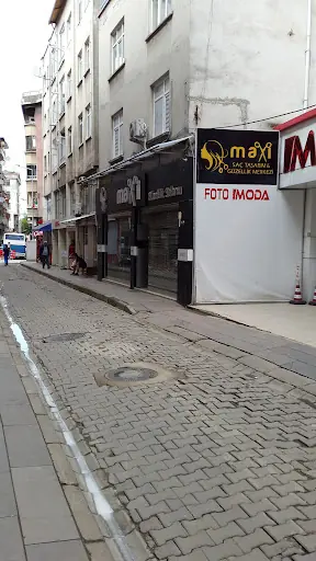 Maxi Saç Tasarım & Güzellik Merkezi 4