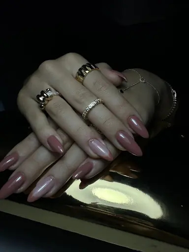 Aura Nova Beauty | Küçükçekmece Güzellik – Kalıcı Oje, Protez Tırnak, Lazer Epilasyon 2