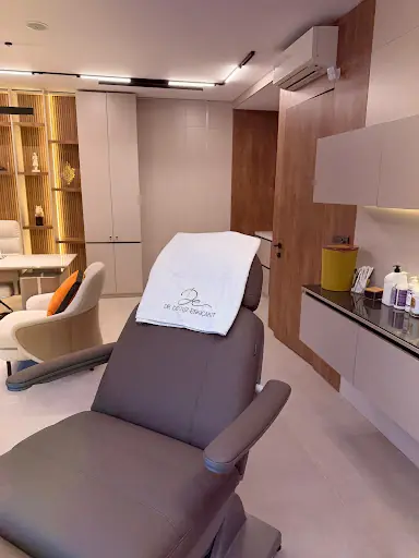 Dr. Deniz Eskiçakıt Medikal Estetik Kliniği – Güzellik Merkezi, İstanbul