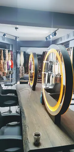 Küçük Cem Kuaför, Peruk ve Kaynak Merkezi
