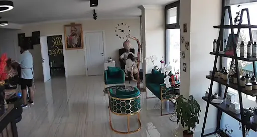 Zeynep Sarı Güzellik Salonu