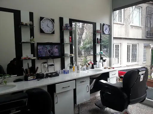 Onur Berber Salonu 3