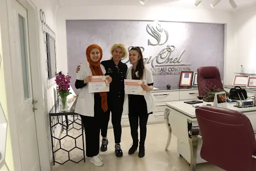 Sevgi önel.Akademi – Tırnak / Nail Studio, İstanbul