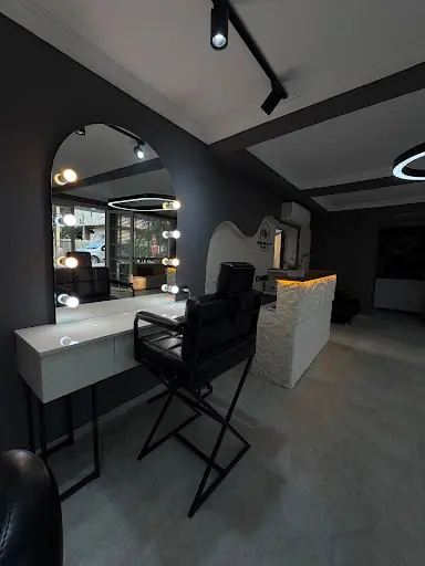 Hair & Make-Up Mine Körtemur 4