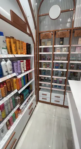 Laurel Beauty Store 4