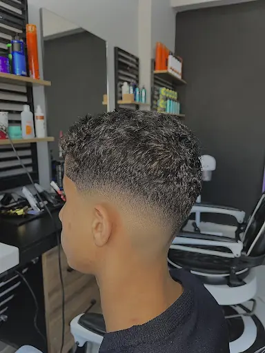 Umut BARBER SHOP 3