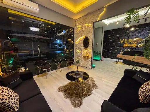 Veronica Beauty Center 3