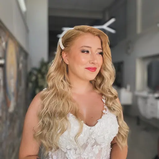 Yılmaz İpek Hair & Makeup Studio 2
