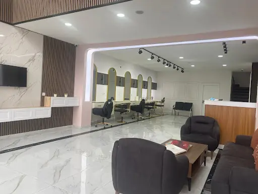 TRENDY BAYAN KUAFÖR & GÜZELLİK SALONU 3