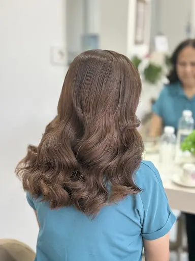 Naz Hair Studio 4