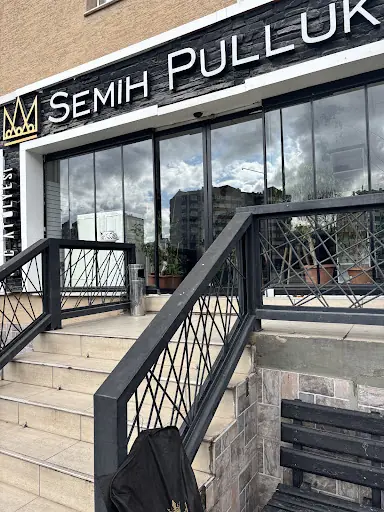 Semih Pullukcu Saç Atölyesi 4