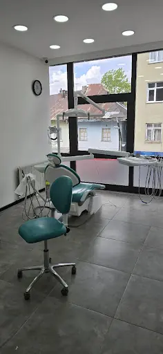 ESKICIOĞLU ALUCRA AĞIZ VE DIS SAGLIGI POLIKLINIG 2