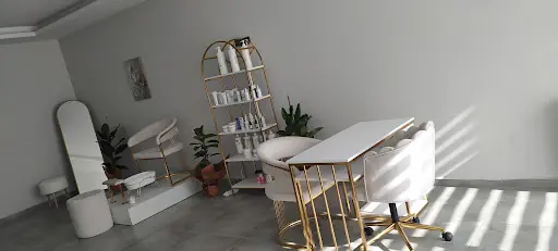Hanife Kayan Beauty Center