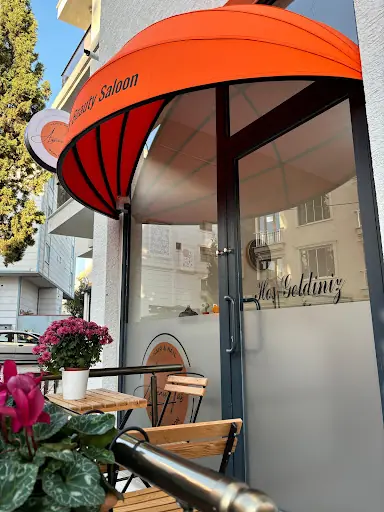 Ayşenur Taş Beauty Saloon 2