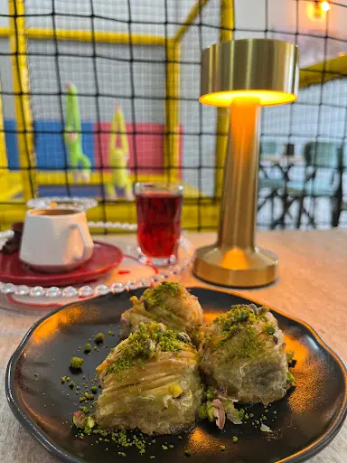 Mehmet Hacıoğlu Baklava Ahmetli 3