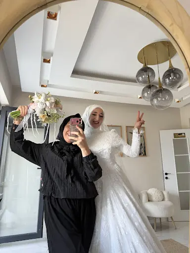 Ayşegül Sözen Kuaför Gelin Başı 4