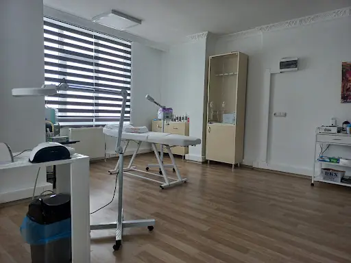 Dünya Güzellik Salonu - YAŞAMKENT 4