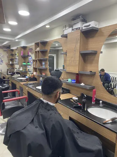 Saloon Tarzım