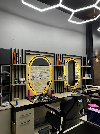 EVAA Hair Studio