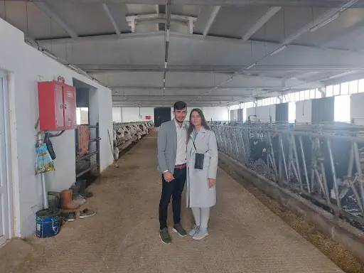 ÖZÇELİK SÜT VE BESİ ÇİFTLİĞİ