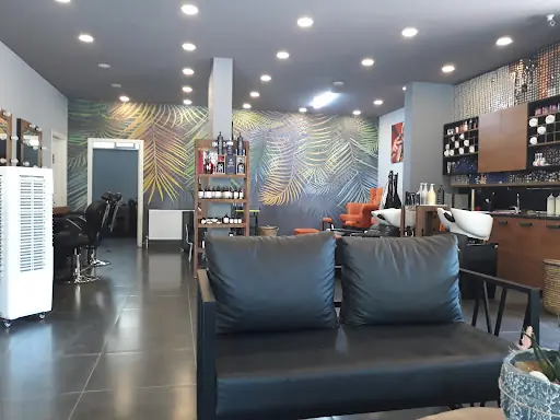 Hair Specialist Ayhan Serdaroğlu