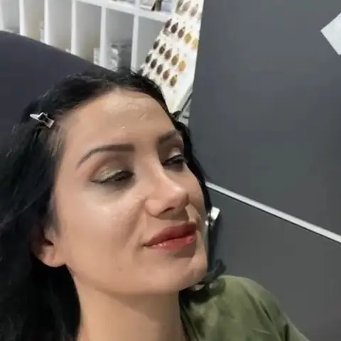 Feride Bayan Kuaförü 3