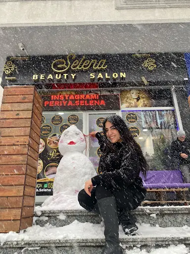 Bayan Kuaförü ve Güzellik Merkezi SELENA