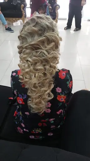 Ayşe Güzellik Salonu 4