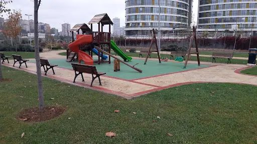 Ataşehir Belediyesi Şehit Jandarma Er Fatih Çaybaşı Parkı – Diğer (Güzellik), İstanbul