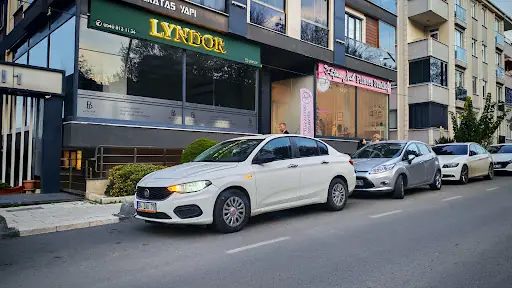LYNDOR Güzellik Merkezi 3