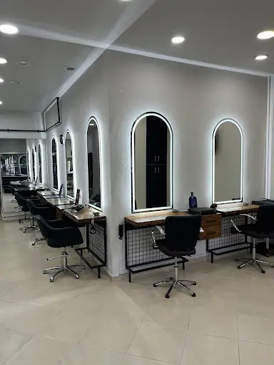 AKM Kuaför ve Güzellik Salonu 4