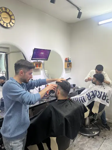 Aura Men Barber